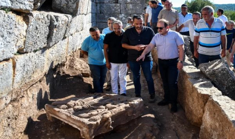 Olba Antik Kenti’nde 2’nci yüzyıla ait heykel ve friz parçaları bulundu