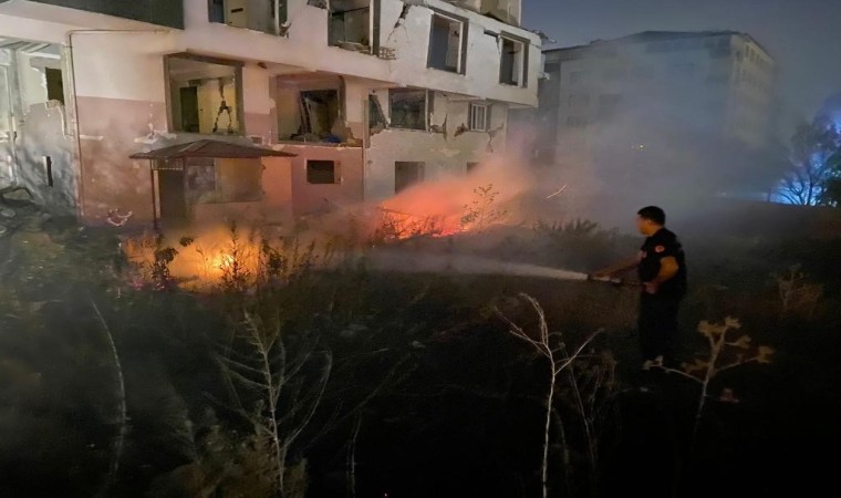 Ot yangını büyümeden söndürüldü