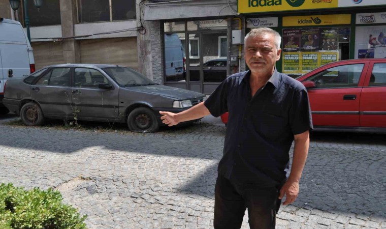 (ÖZEL) Şehit ailesine ait otomobili 10 yıldan beri hiç hareket etmedi