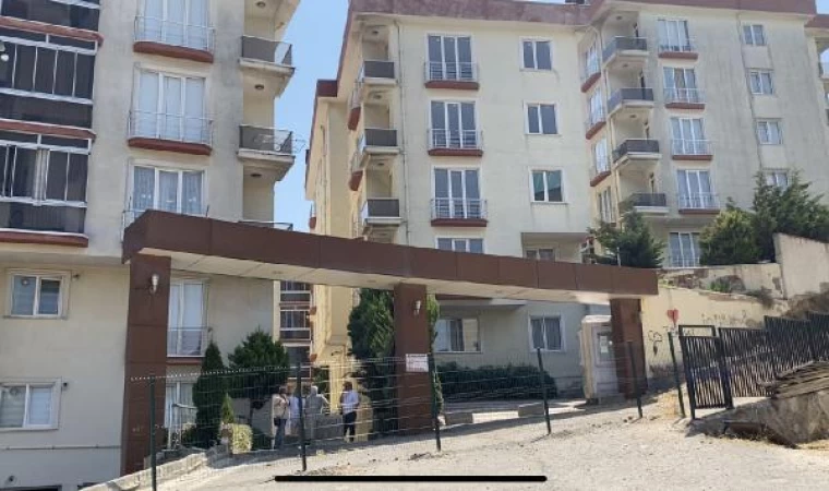 Pendik’te 5 bloklu sitenin kaçak girişi tel örgüyle kapatıldı