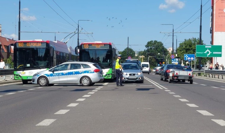 Polonyada bomba alarmı: 14 bin kişi tahliye edildi