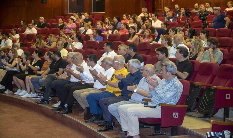 Prof. Dr. Uyar: İklim değişikliğinin ve enerji sorununun çözümü yenilenebilir enerjide