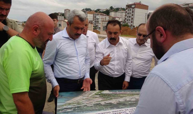 Rizenin yeni valisi İhsan Selim Baydaş ayağının tozu ile yatırımları yerinde inceledi