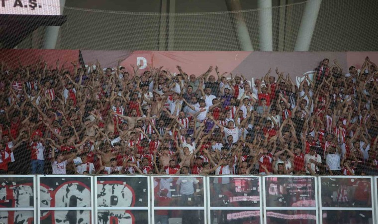 Samsunspor taraftarları takımını yalnız bırakmadı