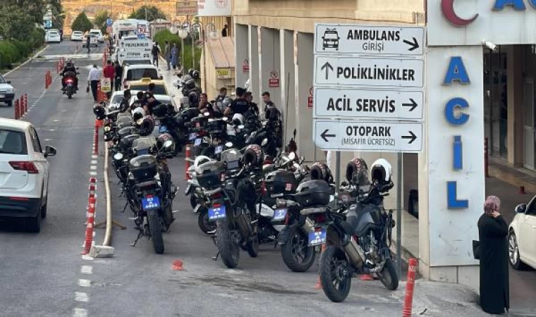 Şanlıurfa’da motosikletli yunus timi kamyona çarptı; 2 polis yaralı