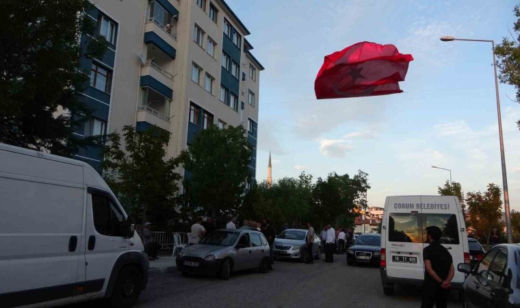 Şehit Astsubay Kıdemli Çavuş Buğra Çalgayın şehadet haberi eşine verildi