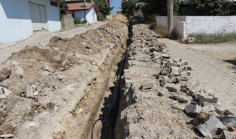 Serikte 2 mahallenin içme suyu hattı yenilendi