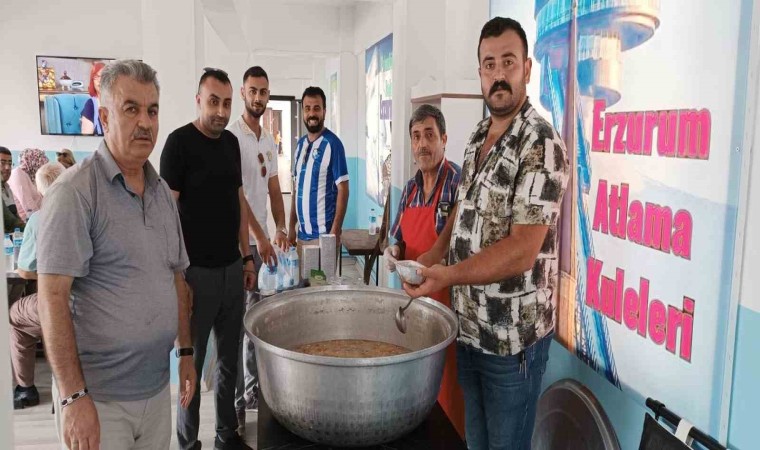 STKlar aşure programında bir araya geldi