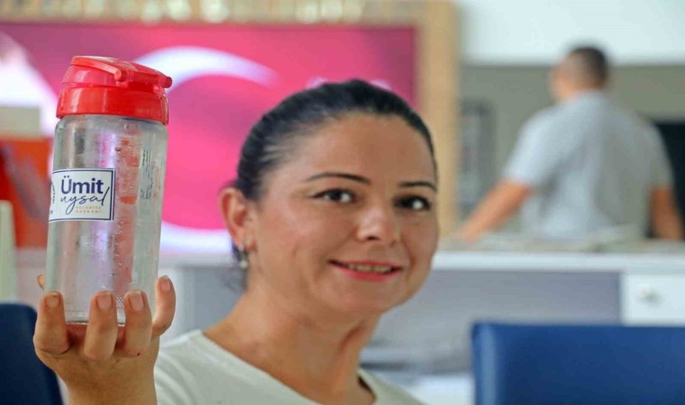 Suyu cam matarada içmeye başladılar, 6 ayda 1,5 ton plastik atığın önüne geçtiler