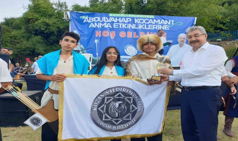 Türk okçular sıcaklara aldırmadı, hedefi 12den vurdu, kupayı aldı