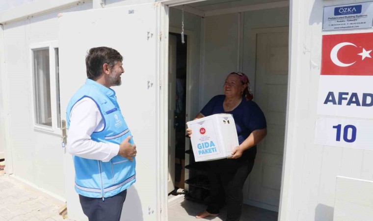 Türkiye Diyanet Vakfı Hatayda 15 bin adet yardım kolisi dağıttı