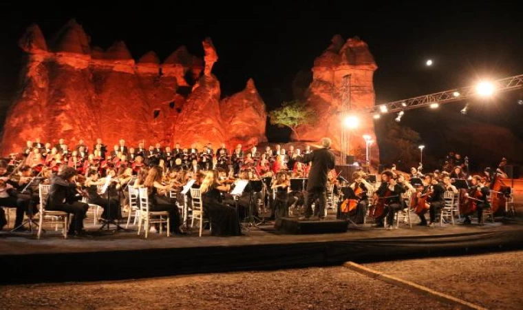 Türkiye Gençlik Filarmoni Orkestrası Devlet Çok Sesli Korosu, Nevşehir’de konser verdi