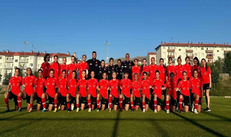 U19 ve U17 Kız Milli Takımları Erzurumda hazırlanıyor