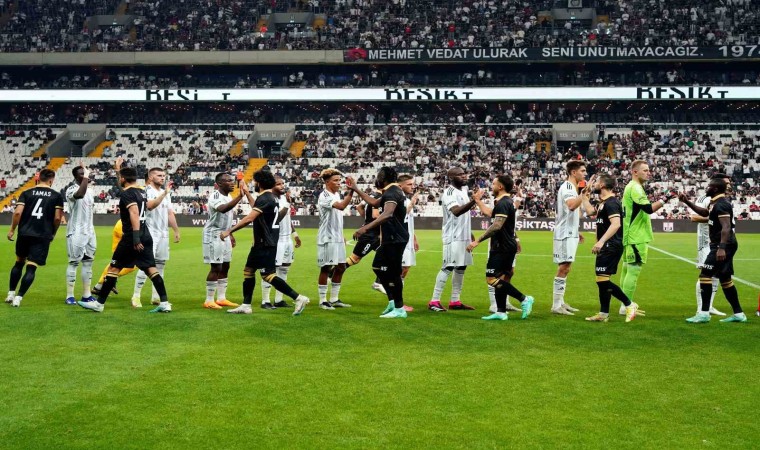 UEFA Avrupa Konferans Ligi: Beşiktaş: 0 - Neftçi Bakü: 0 (Maç devam ediyor)