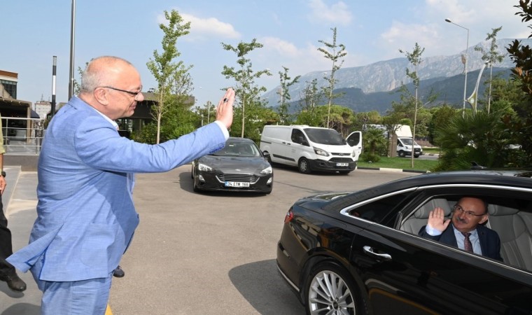 Vali Karadeniz, Başkan Ergün ve Başkan Çerçiyle vedalaştı