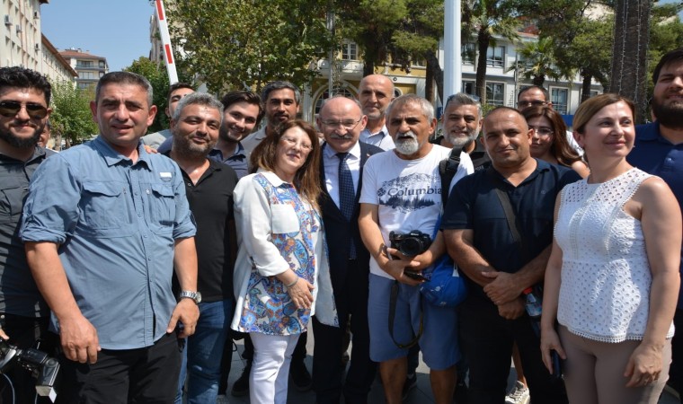 Vali Karadeniz Manisaya veda etti, Sakaryaya mesaj gönderdi