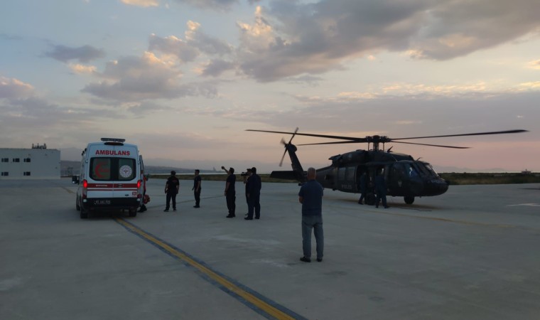 Vanda hamile kadın Skorsky helikopterle hastaneye ulaştırıldı