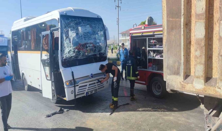 Vanda trafik kazası: 3 yaralı