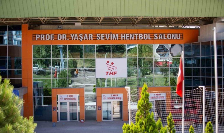 Yaşar Sevim ve Cemal Kütahyanın adları hentbol salon ve tesisinde yaşayacak