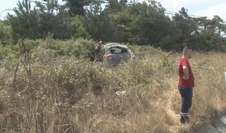 Yeniden // Arnavutköy’de sürücüsünün hakimiyetini kaybettiği otomobil takla attı