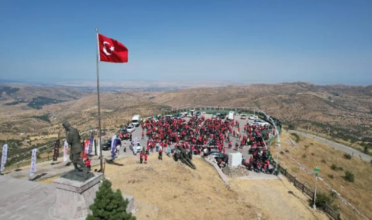 Zafer Bayramı’nda Kocatepe’ye ’100. Yıl Motosiklet Sürüşü’ 