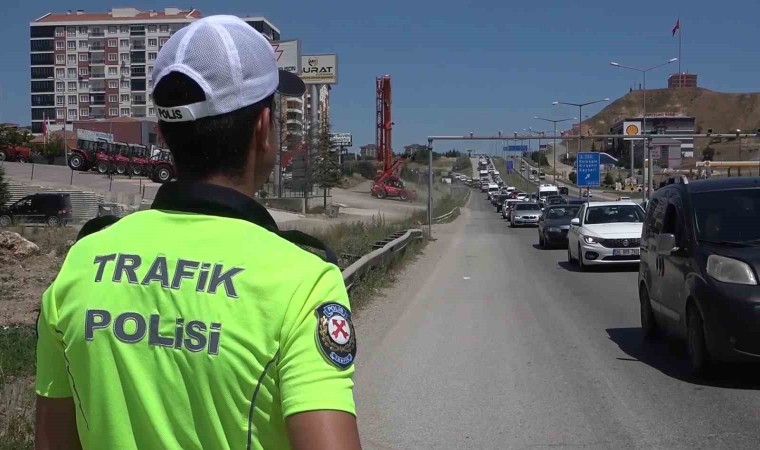 43 ilin geçiş güzergahı Kırıkkalede 1 haftalık trafik denetimi bilançosu: 13 milyon lira ceza