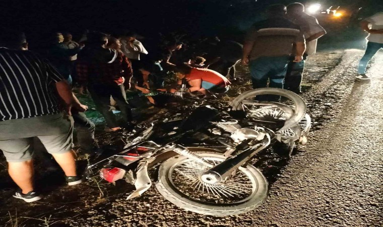 Adanada motosiklet kazasında yaralanan 3 kişiden 1i hayatını kaybetti