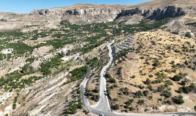 Akçadağ Mezra Mahallesinin yol sorunu çözüldü