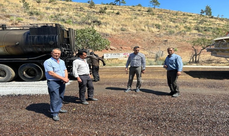 Akhisarda 25 kilometrelik yol çalışması başladı