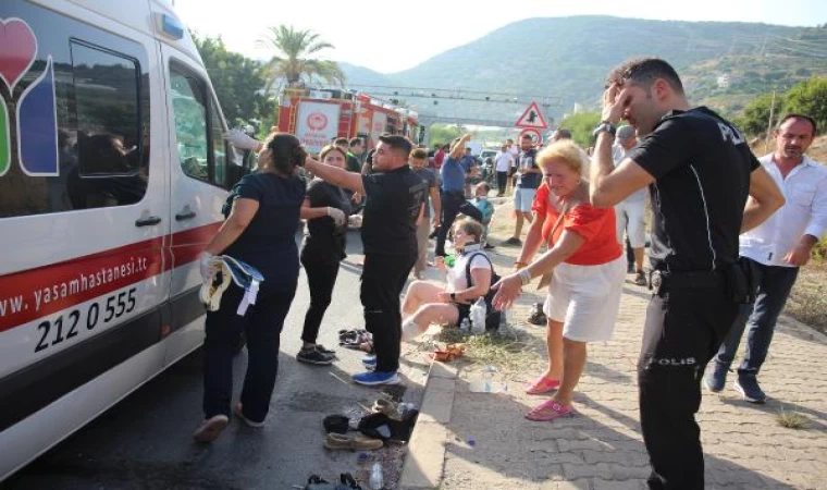 Alanya’da safari cipi zincirleme kazada devrildi; 1 ölü, 10 yaralı (2)