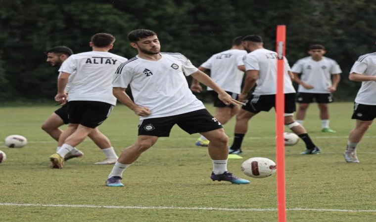 Altay’da Ali formaya yakın