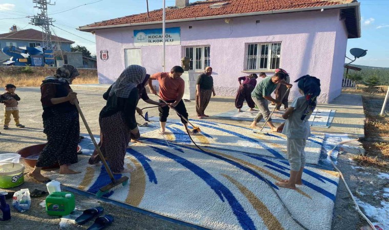 Anaokulunu veliler imece usulü temizledi