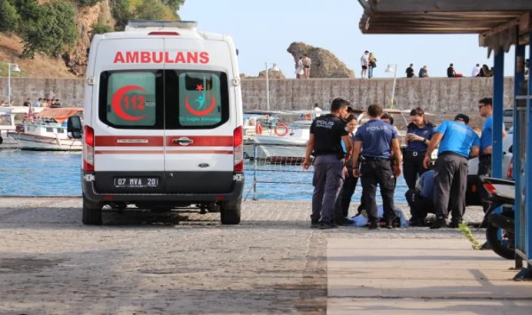 Antalya’da, denizde kadın cesedi bulundu