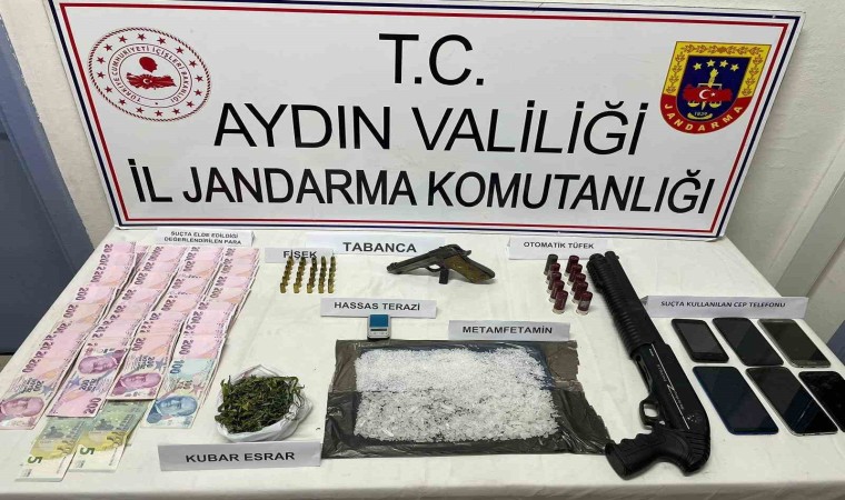 Aydında jandarma ekipleri uyuşturucuya geçit vermiyor