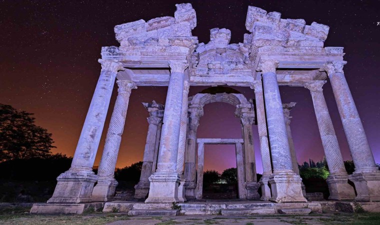 Aydındaki antik kentlerin gece görüntüleri mest ediyor