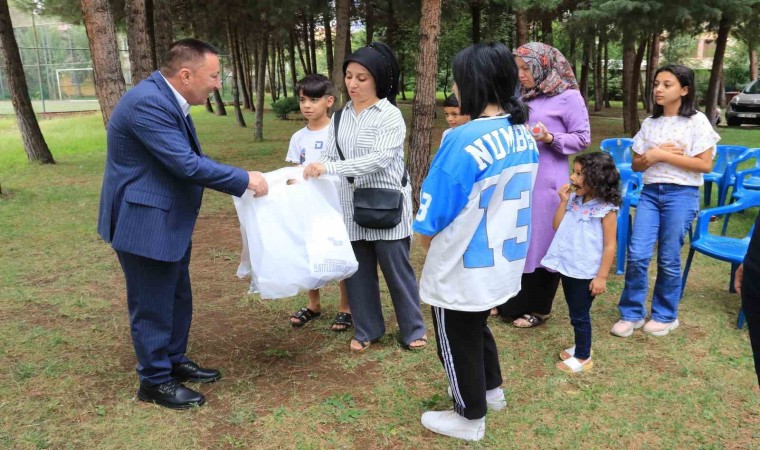 Bağlar Belediyesinden öğrencilere eğitim desteği