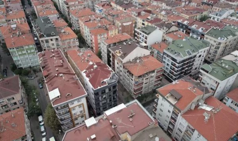 Bahçelievler’de patlamanın meydana geldi binanın havadan fotoğraflandı