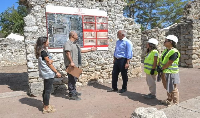 Bakan Ersoy, Olimpos Antik Kenti’ndeki çalışmaları inceledi