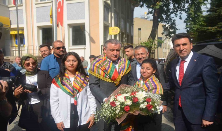 Bakan Osman Aşkın Bak, 742. Söğüt Ertuğrul Gaziyi Anma ve Yörük Şenliklerine katıldı