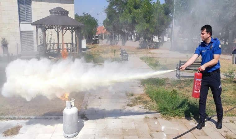 Baklanda emniyet personeline yangın söndürme eğitimi verildi