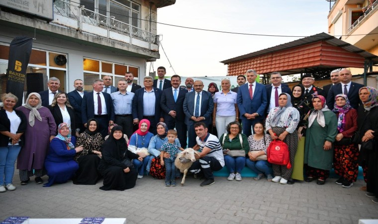 Balıkesirin çevreci kadın çiftçileri kuzuların sahibi oldu