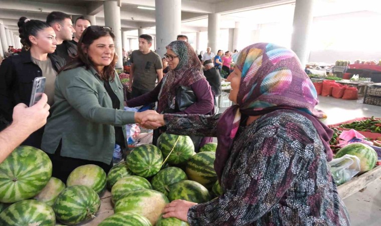 Başkan Çerçioğlu Yenipazar Çarşamba Pazarında vatandaşlara buluştu