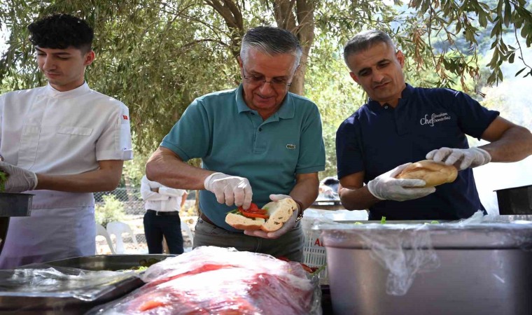 Başkan Topaloğlundan öğrencilere mangal partisi