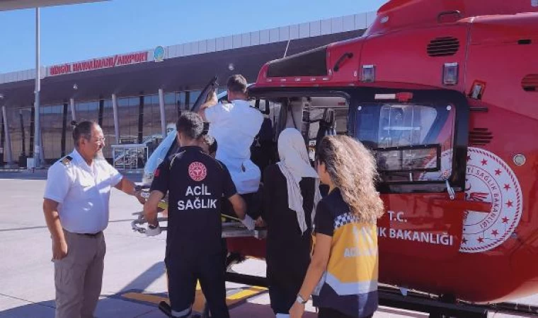 Bingöl’de ambulans helikopter, köydeki hasta için havalandı