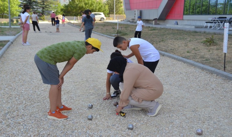 Bocce petank çiftler yarışması