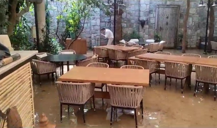 Bodrumda restoran sular altında kaldı