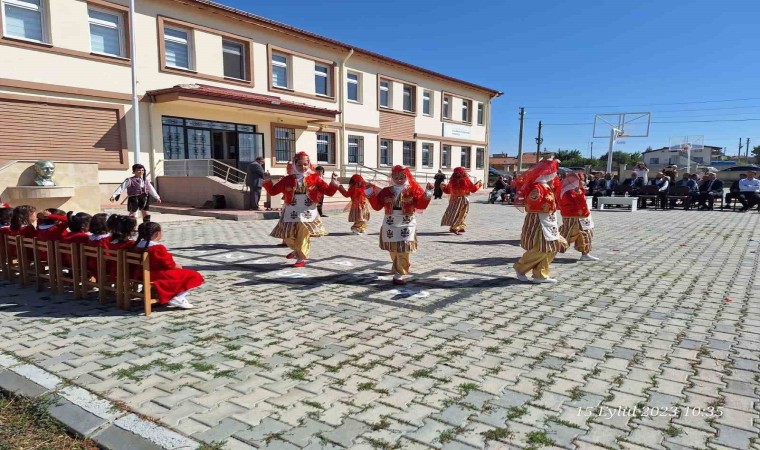 Bolvadinde İlköğretim Haftası kutlandı