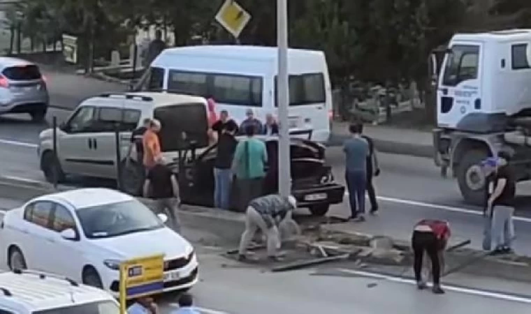 Bursa’da freni patlayan kamyon yoldan çıktı: 2 yaralı