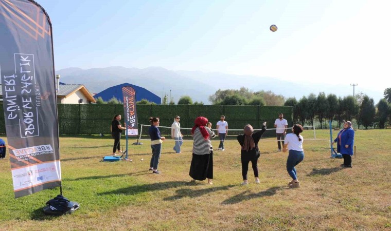 Çalışanlar spor için mola verdi