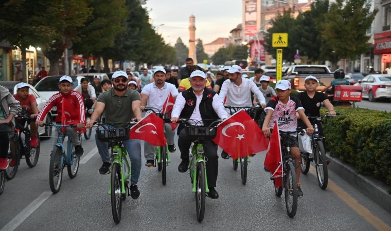 Çorum Belediyesi bisikletle şehir turu düzenledi